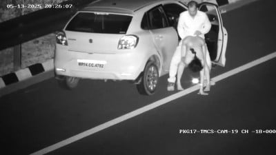 Hot Tamil Aunty Sexy Public Highway Sex!