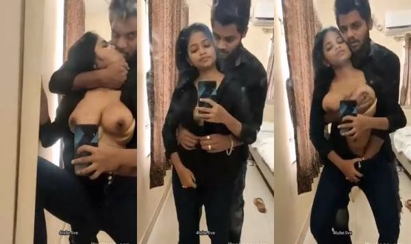 Alappuzha couple romance boobs suck and fingering in hotel